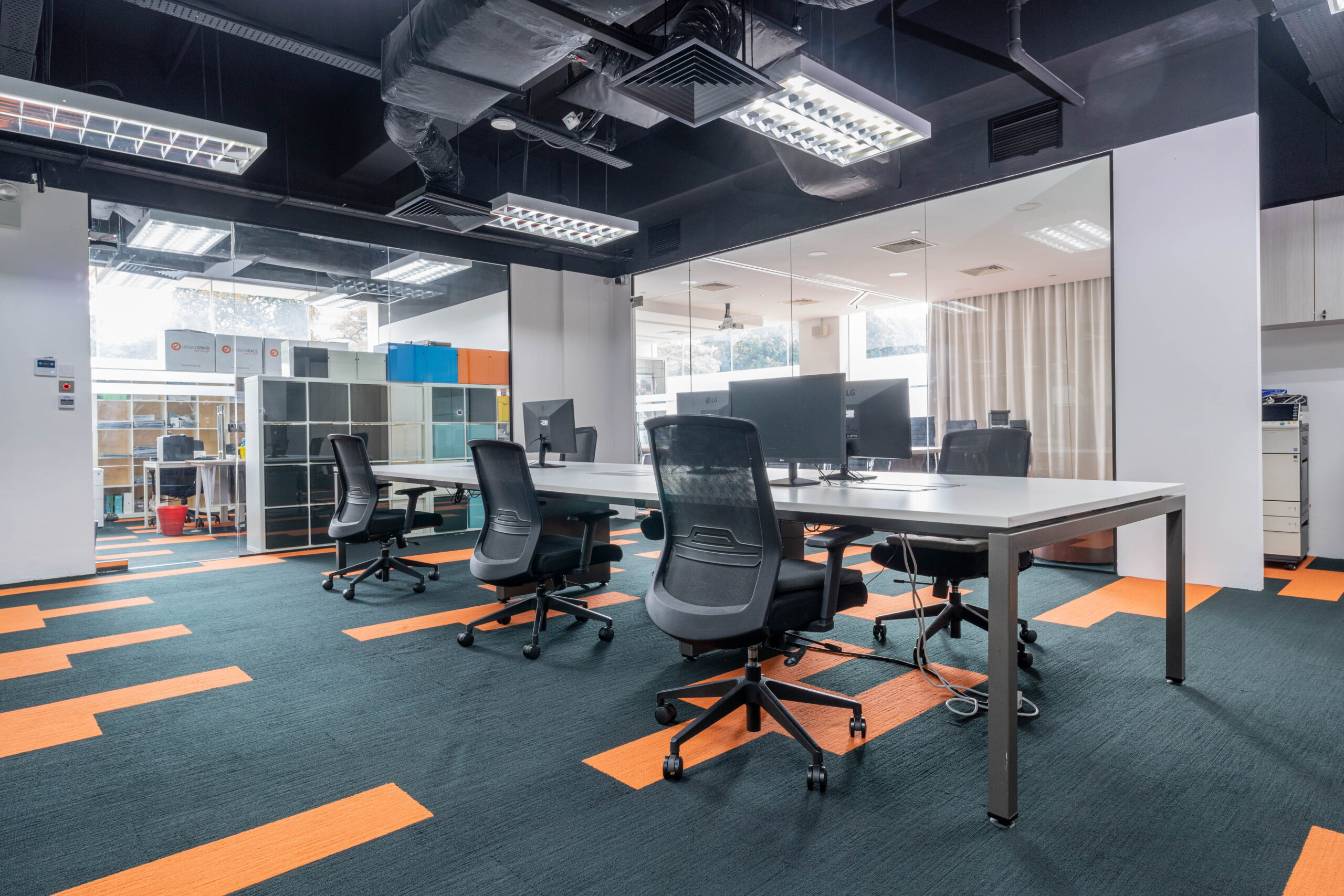 HOTDESK WITH FACILITIES THAT FIT YOUR NEEDS